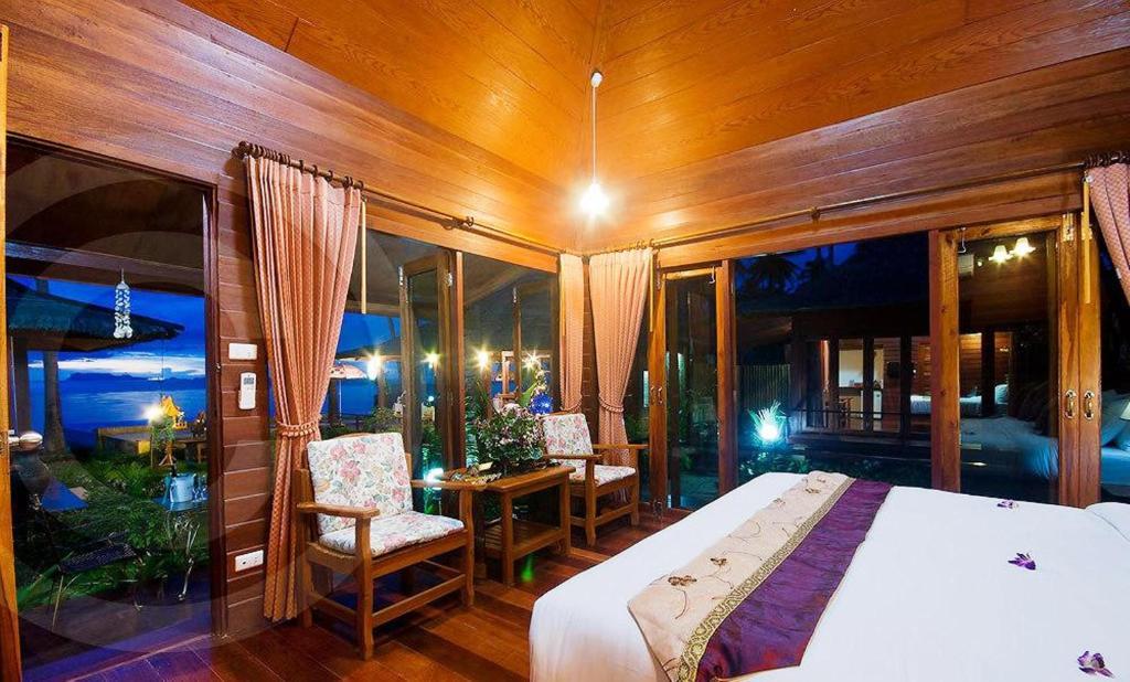 Lipa Bay Resort Lipa Noi Buitenkant foto